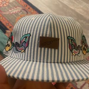 7 1/2 S Town Grassroots California hat - like new!